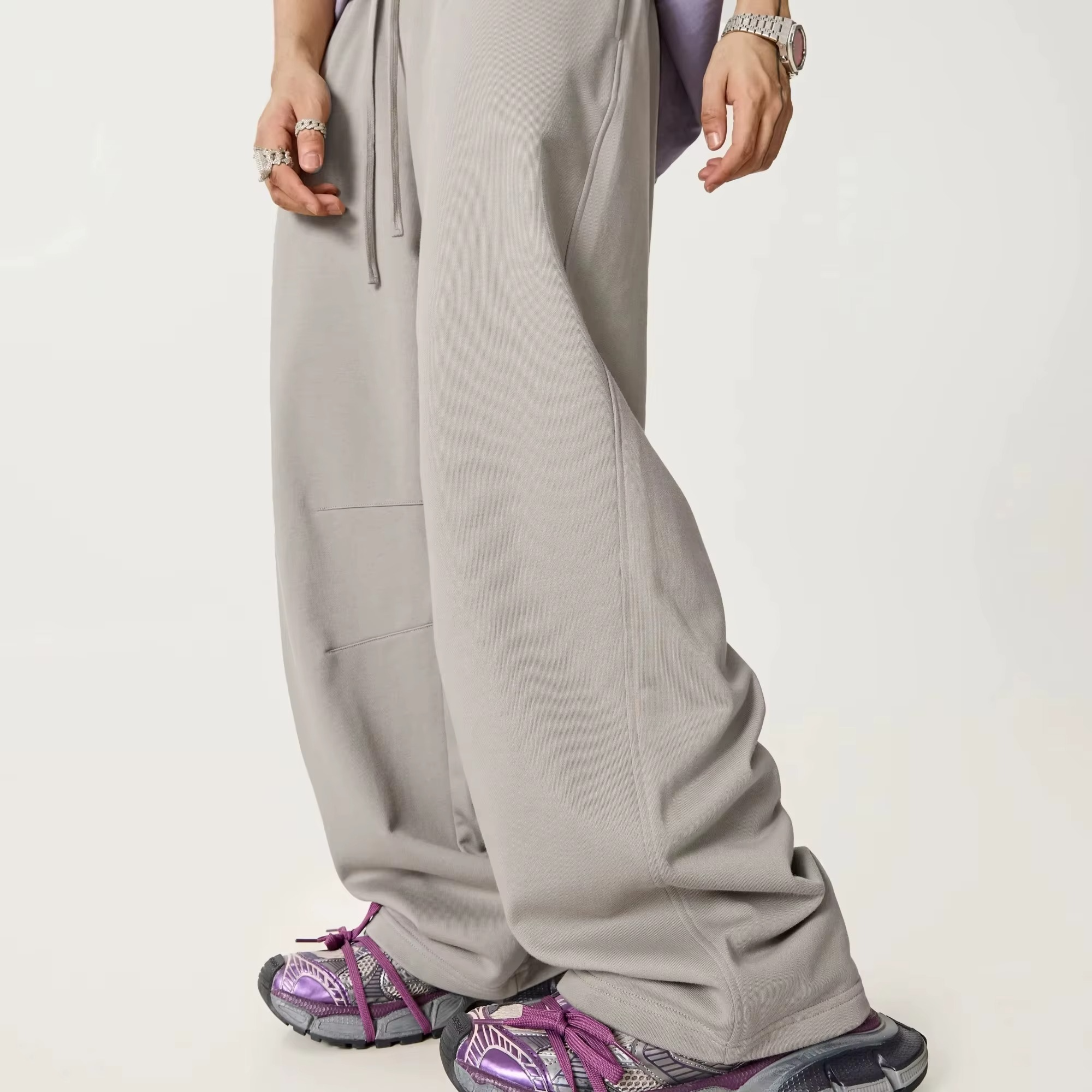 Street Style Baggy Fit Sweatpants with Curved Shape Leg